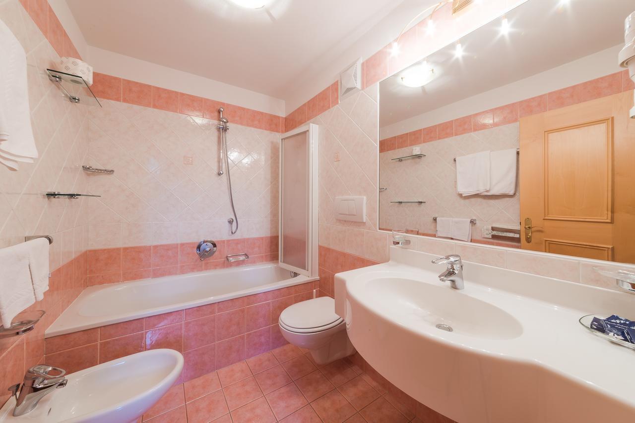 Residence Chalet Pinis Корвара-ин-Бадия Экстерьер фото