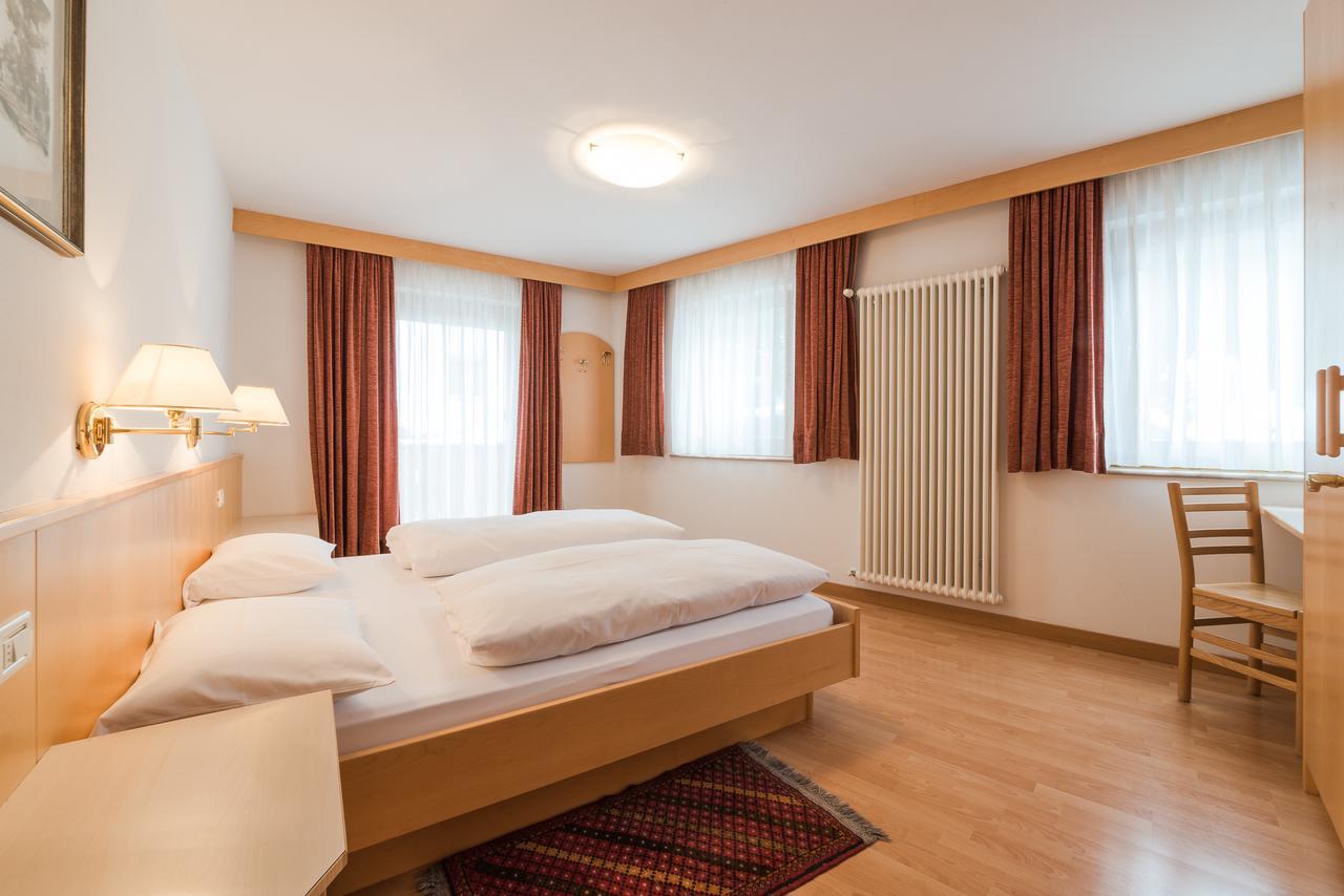 Residence Chalet Pinis Корвара-ин-Бадия Экстерьер фото