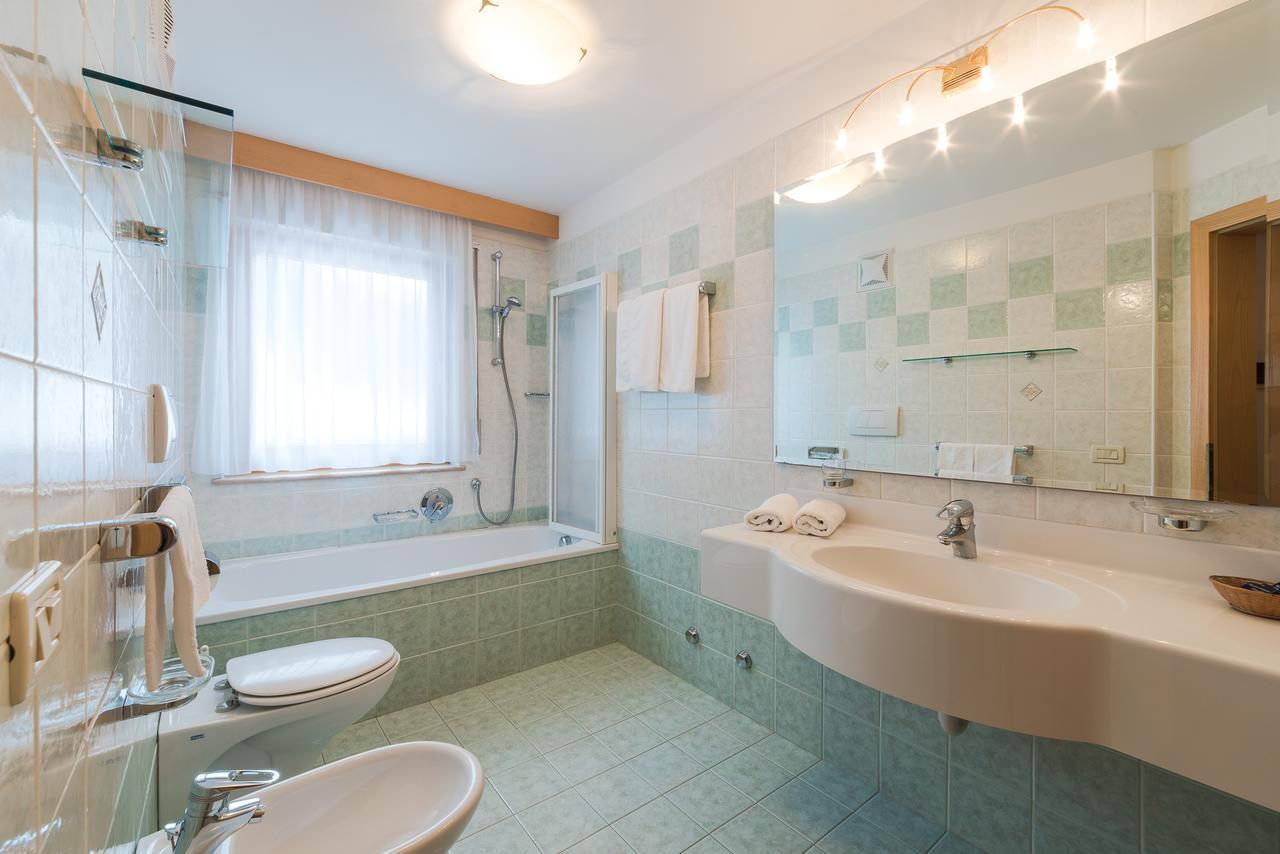 Residence Chalet Pinis Корвара-ин-Бадия Экстерьер фото