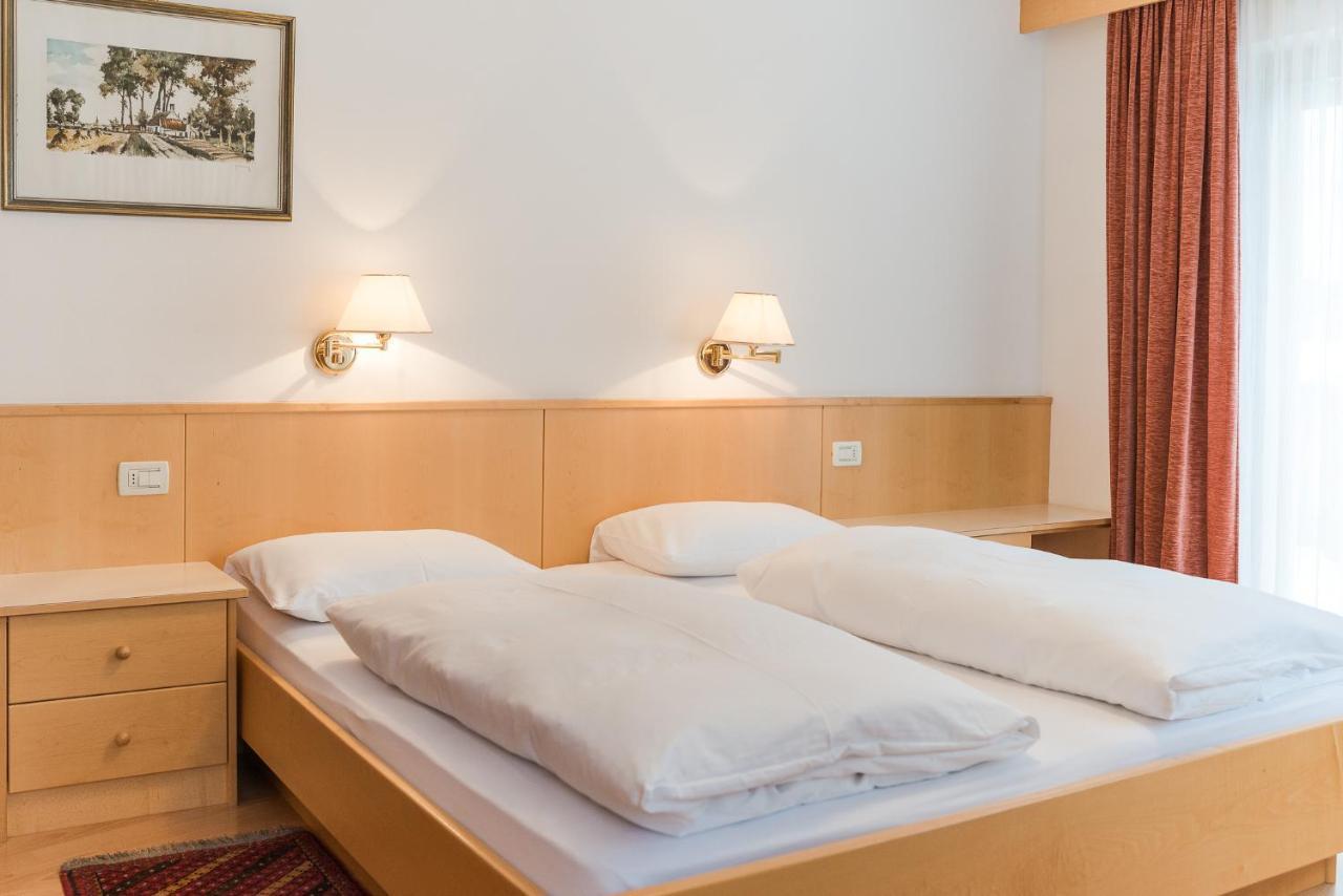 Residence Chalet Pinis Корвара-ин-Бадия Экстерьер фото