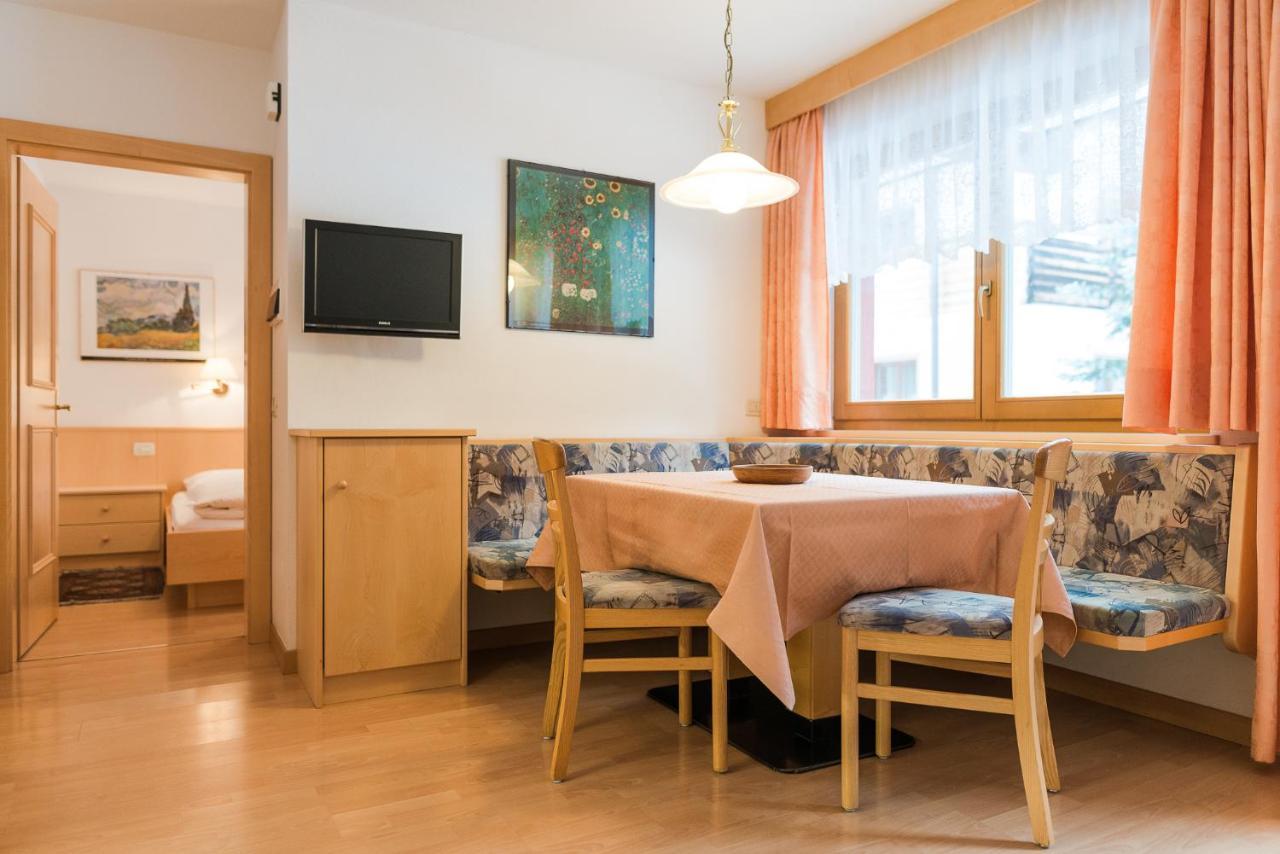 Residence Chalet Pinis Корвара-ин-Бадия Экстерьер фото